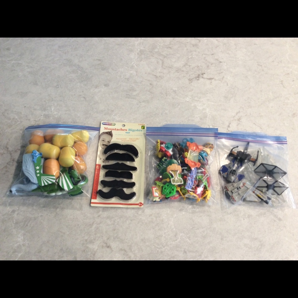 Kinder Surprise Toys, Star Wars and NWT Moustaches (i)